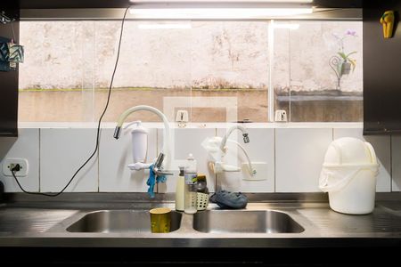 Casa à venda com 290m², 6 quartos e 6 vagasCozinha - Pia