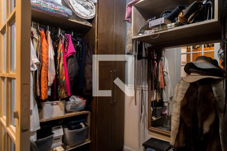 Casa à venda com 290m², 6 quartos e 6 vagasCloset da Suíte 5