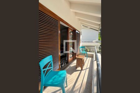 Casa de condomínio à venda com 430m², 4 quartos e 6 vagassacada da Suíte 1