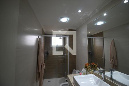 Apartamento à venda com 98m², 2 quartos e 2 vagasBanheiro da Suíte 2