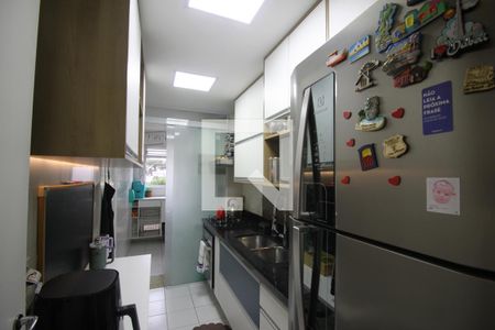Apartamento à venda com 98m², 2 quartos e 2 vagasCozinha