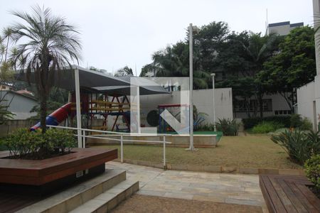 Apartamento à venda com 98m², 2 quartos e 2 vagasÁrea comum - Playground