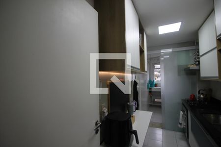 Apartamento à venda com 98m², 2 quartos e 2 vagasCozinha