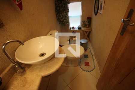 Casa à venda com 119m², 3 quartos e 2 vagaslavabo 