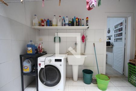 Casa à venda com 119m², 3 quartos e 2 vagasÁrea de Serviço