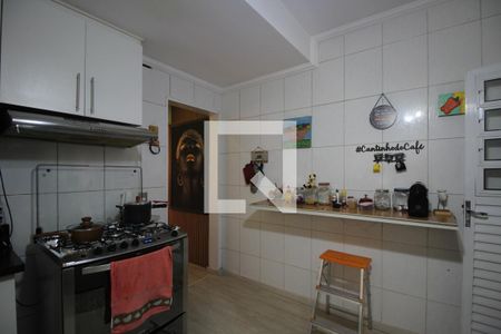 Casa à venda com 119m², 3 quartos e 2 vagasCozinha - Armários