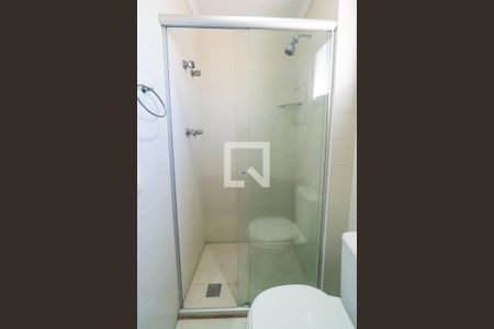 Apartamento à venda com 55m², 2 quartos e 2 vagas Apartamento à venda com 55m², 2 quartos e 2 vagasBanheiro Social Detalhe