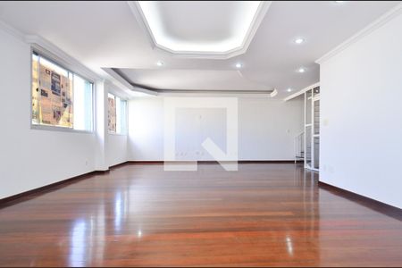 Sala de estar de apartamento para alugar com 4 quartos, 318m² em Ipiranga, Belo Horizonte