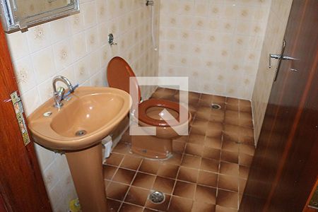 Casa à venda com 190m², 3 quartos e 3 vagasBanheiro 1