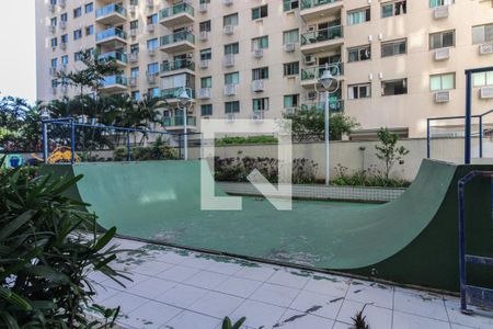 Apartamento à venda com 70m², 2 quartos e 1 vagaÁrea comum