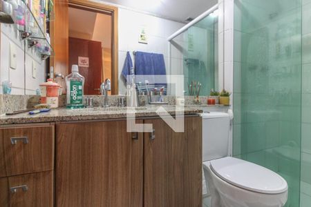 Apartamento à venda com 70m², 2 quartos e 1 vagaSuíte - Banheiro