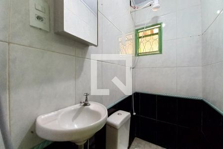 Casa à venda com 142m², 4 quartos e 3 vagas Casa à venda com 142m², 4 quartos e 3 vagasBanheiro