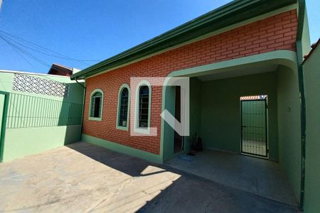 Casa à venda com 142m², 4 quartos e 3 vagas Casa à venda com 142m², 4 quartos e 3 vagasFachada