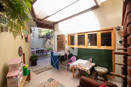 Casa à venda com 127m², 3 quartos e 2 vagas Casa à venda com 127m², 3 quartos e 2 vagasChurrasqueira