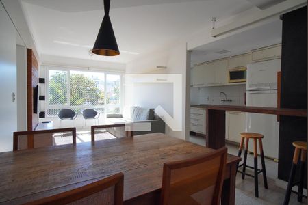 Sala de apartamento para alugar com 2 quartos, 69m² em Santa Cecília, Porto Alegre