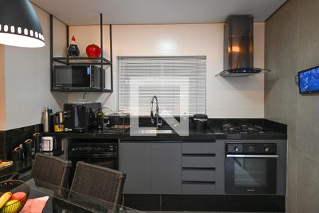 Casa à venda com 110m², 2 quartos e 2 vagas Casa à venda com 110m², 2 quartos e 2 vagasCozinha