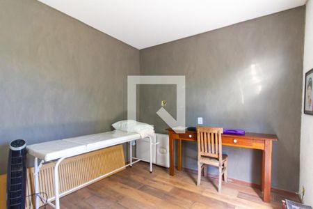 Casa à venda com 200m², 3 quartos e 2 vagasQuarto 3