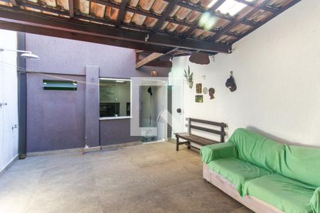 Casa à venda com 200m², 3 quartos e 2 vagasChurrasqueira