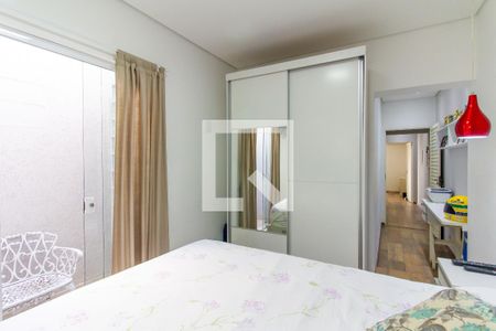 Casa à venda com 200m², 3 quartos e 2 vagasQuarto 1 - Suíte