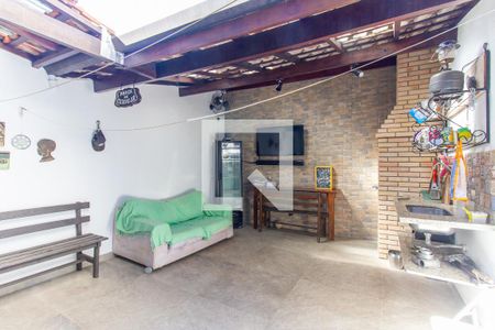 Casa à venda com 200m², 3 quartos e 2 vagasChurrasqueira