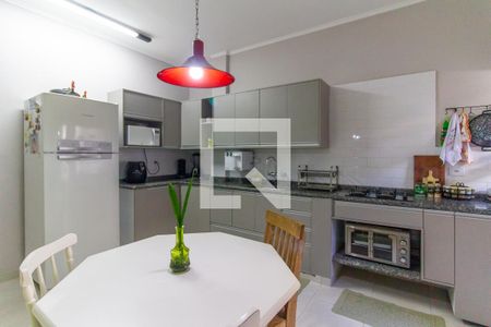 Casa à venda com 200m², 3 quartos e 2 vagasCozinha