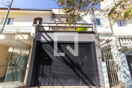 Casa à venda com 200m², 3 quartos e 2 vagasFachada
