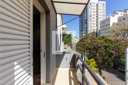 Casa à venda com 200m², 3 quartos e 2 vagasvaranda do quarto