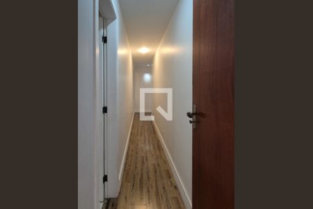 Apartamento à venda com 250m², 3 quartos e 3 vagas Apartamento à venda com 250m², 3 quartos e 3 vagasCorredor