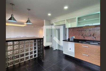 Apartamento à venda com 250m², 3 quartos e 3 vagas Apartamento à venda com 250m², 3 quartos e 3 vagasCozinha