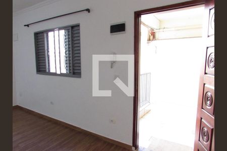 Sala de casa para alugar com 2 quartos, 70m² em Parque Regina, São Paulo