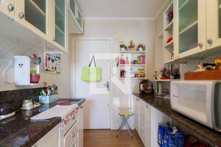 Apartamento à venda com 100m², 2 quartos e 2 vagasCozinha