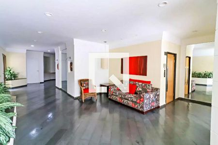 Apartamento à venda com 100m², 2 quartos e 2 vagasHall social