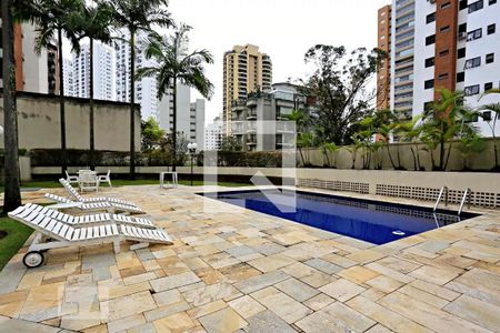 Apartamento à venda com 100m², 2 quartos e 2 vagasÁrea comum - Piscina