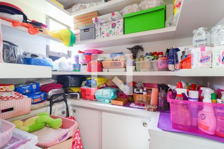 Apartamento à venda com 100m², 2 quartos e 2 vagasÁrea de Serviço