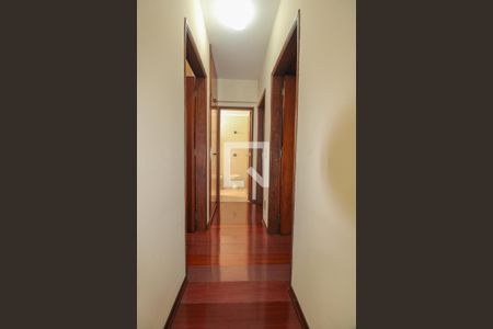 Apartamento à venda com 78m², 3 quartos e 2 vagasCorredor