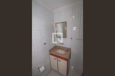 Banheiro do Quarto 1 de apartamento para alugar com 3 quartos, 82m² em Vila Alpina, São Paulo