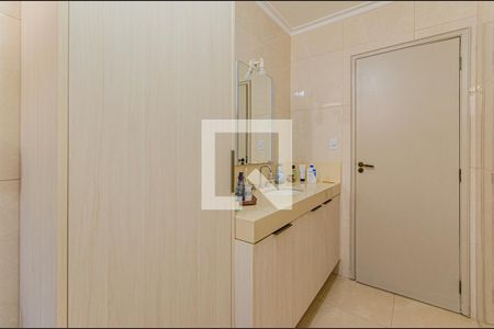 Casa à venda com 400m², 3 quartos e 4 vagasBanheiro da Suíte