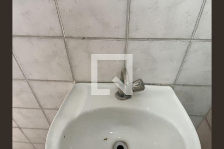 Casa à venda com 220m², 1 quarto e sem vaga Casa à venda com 220m², 1 quarto e sem vagaBanheiro