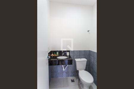 Apartamento à venda com 110m², 2 quartos e 1 vaga Apartamento à venda com 110m², 2 quartos e 1 vagaLavabo da Cobertura/Área de Serviço