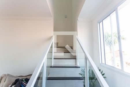 Apartamento à venda com 110m², 2 quartos e 1 vaga Apartamento à venda com 110m², 2 quartos e 1 vagaEscada de Acesso a Cobertura