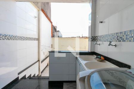 Casa à venda com 220m², 3 quartos e sem vagaÁrea de Serviço