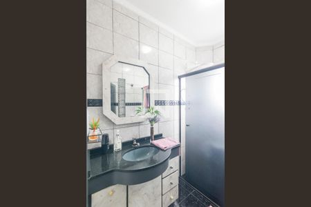 Casa à venda com 219m², 3 quartos e 4 vagas Casa à venda com 219m², 3 quartos e 4 vagasBanheiro da Suite