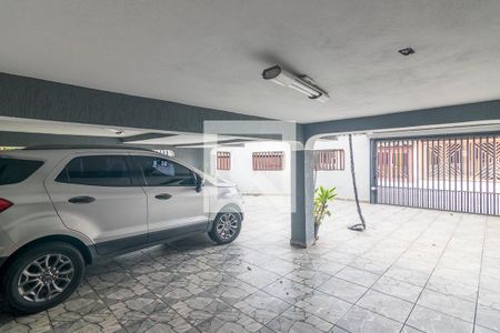 Casa à venda com 219m², 3 quartos e 4 vagas Casa à venda com 219m², 3 quartos e 4 vagasGaragem