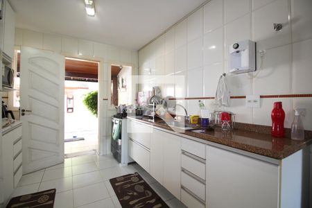 Casa de condomínio à venda com 200m², 3 quartos e 1 vagaCozinha