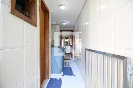 Casa de condomínio à venda com 200m², 3 quartos e 1 vagaÁrea de Serviço