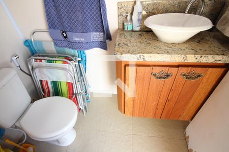 Casa de condomínio à venda com 200m², 3 quartos e 1 vagaBanheiro da Área Externa