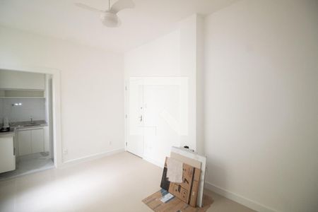 Sala de apartamento à venda com 1 quarto, 18m² em Copacabana, Rio de Janeiro