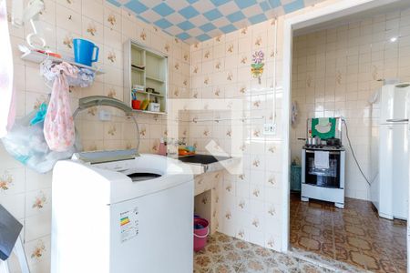 Casa à venda com 263m², 6 quartos e 2 vagas Casa à venda com 263m², 6 quartos e 2 vagasÁrea de Serviço 1