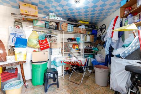 Casa à venda com 263m², 6 quartos e 2 vagas Casa à venda com 263m², 6 quartos e 2 vagasQuarto de Serviço