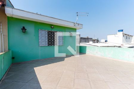 Casa à venda com 263m², 6 quartos e 2 vagas Casa à venda com 263m², 6 quartos e 2 vagasVaranda